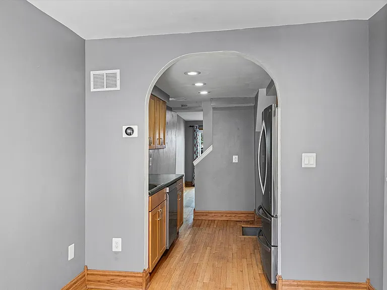 900 Harden Ct — Photo 9