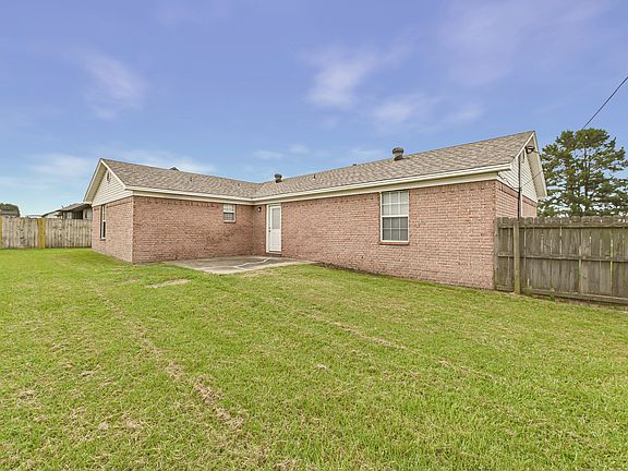 1824 Pinewood Cove-5_08042026