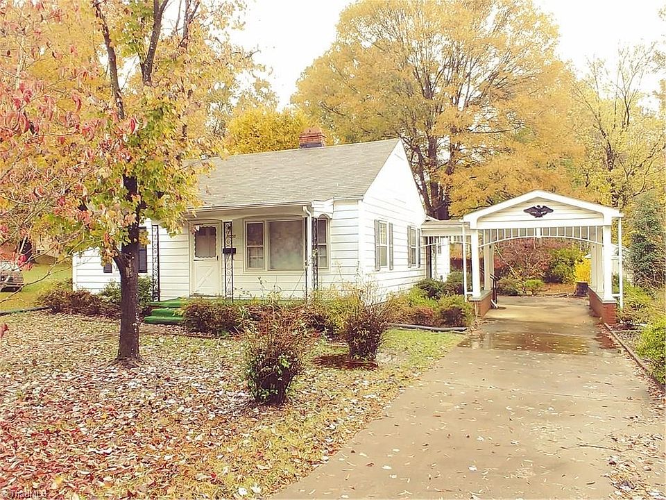 2nd image of 1005 Louise Ct