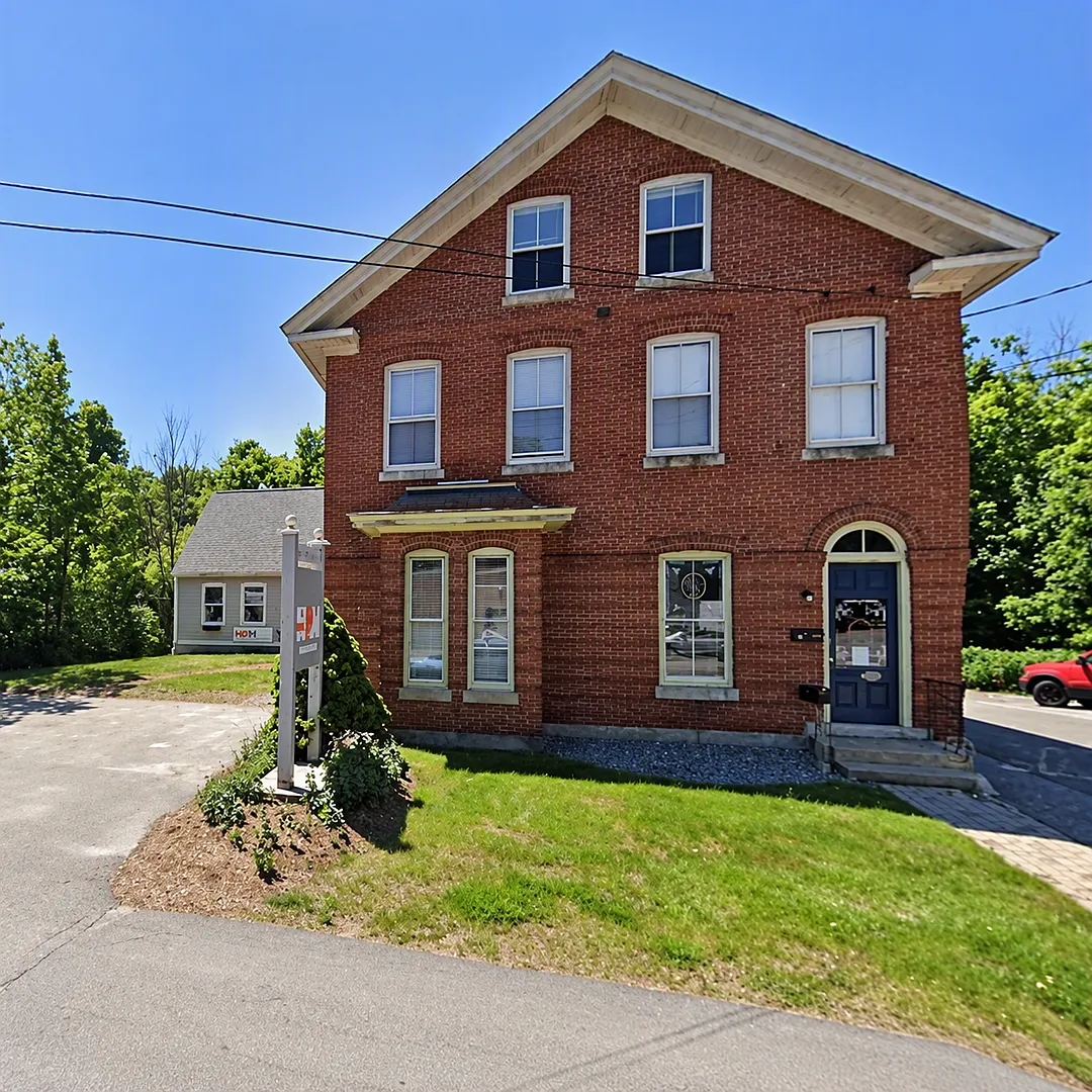 11 N Mast St — Photo 1