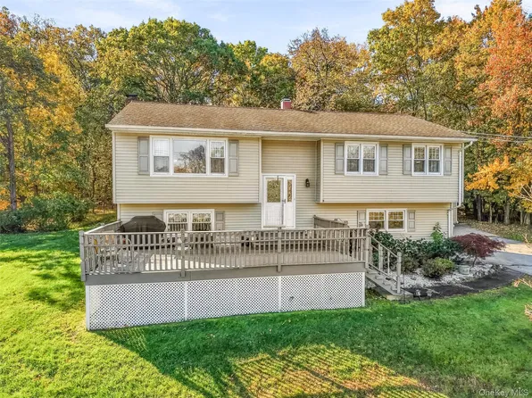 22 Amy Todt Drive, Monroe, NY 10950