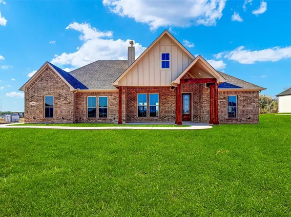 390 Olde Towne Rd, Paradise, TX 76073