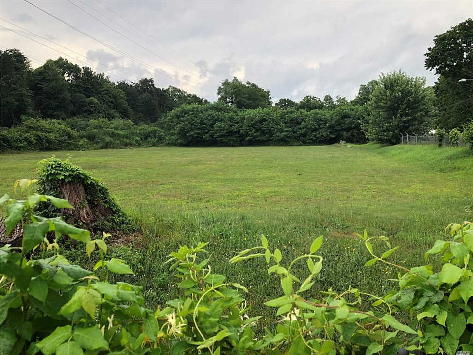 2nd image of 93 Wheeler Rd