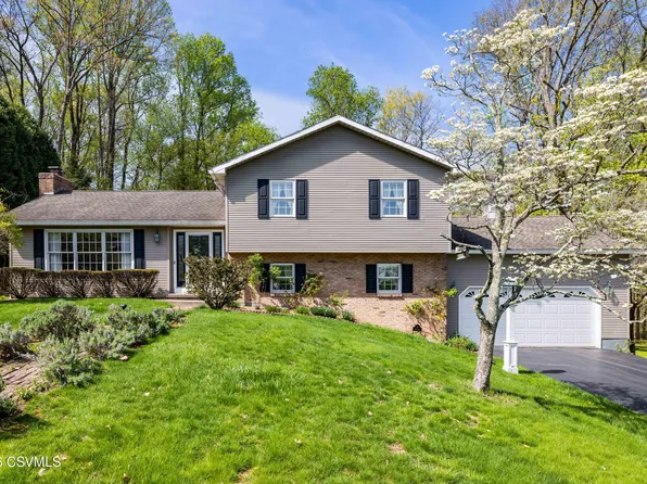 110 River Dr, Bloomsburg, PA 17815