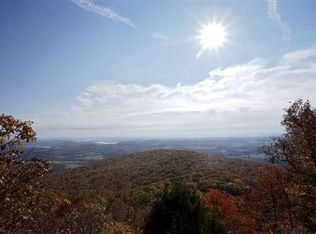 1296 Black Bear Trl, Evensville, TN 37332