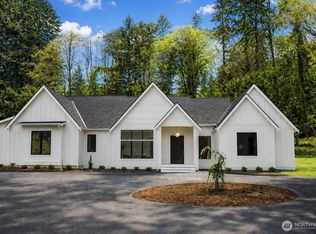 275 Island Blvd, Fox Island, WA 98333