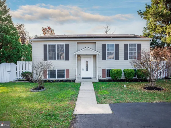 8252 Glen Ct, Jessup, MD 20794