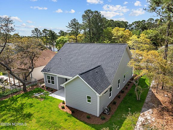 5th image of 3068 Oak Drive SW