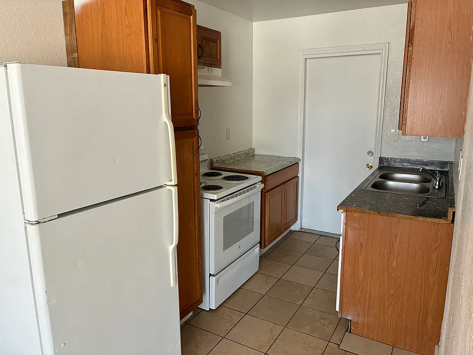 509 N 40th Ave #2