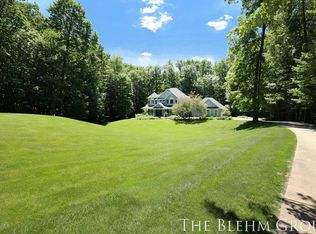 8350 Winterforest Dr NE, Rockford, MI 49341