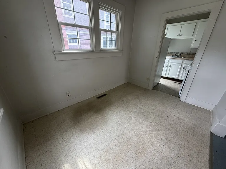 516 W Marion St #A — Photo 1