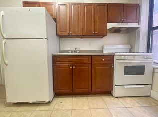41 Kelly Pkwy #35E, Bayonne, NJ 07002