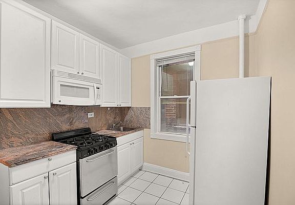 5th image of 714 9th Ave APT 2A