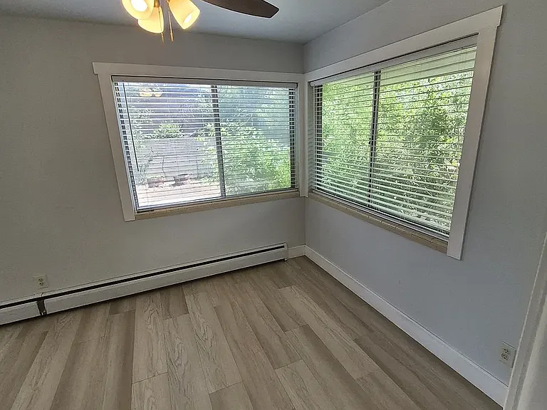 1318 Virginia St — Photo 28