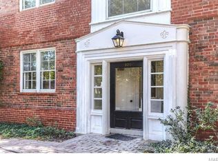 925 S Hanley Rd #925B, Saint Louis, MO