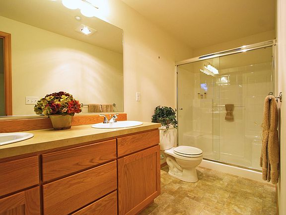 No longer carpeted upstairs bathroom