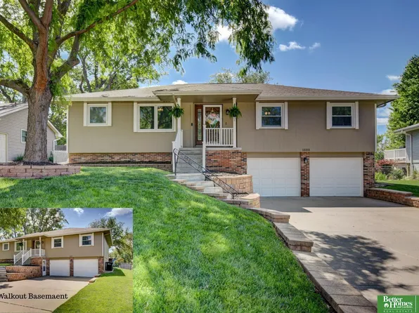 15311 Blackwell Dr, Omaha, NE 68137