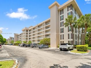 2851 S Palm Aire Dr #205R, Pompano Beach, FL 33069