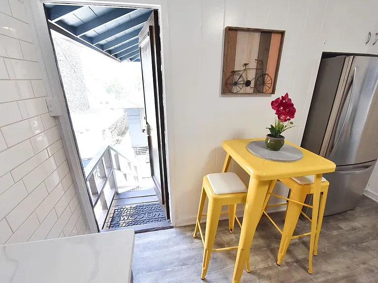 938D Kapahulu Ave — Photo 8