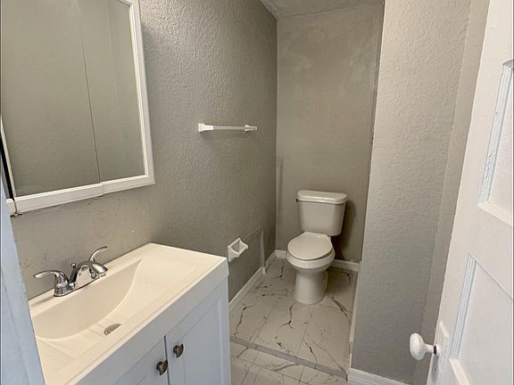 5th image of 108 N Vernon Ave APT 5
