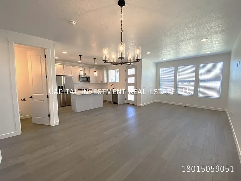 11541 S Engelmann Dr — Photo 8