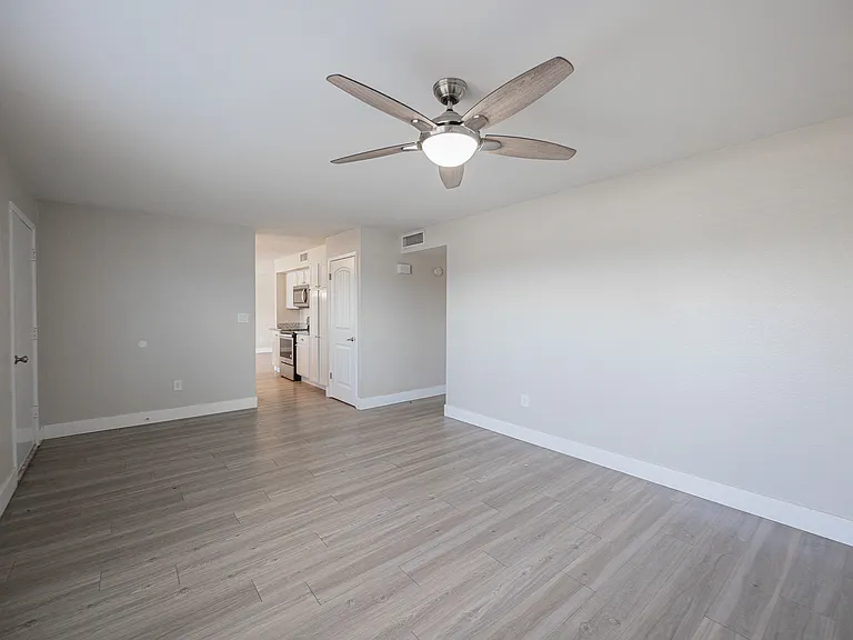 5849 S College Ave — Photo 5