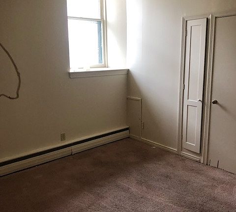 5th image of 81 Vineyard Ave APT B