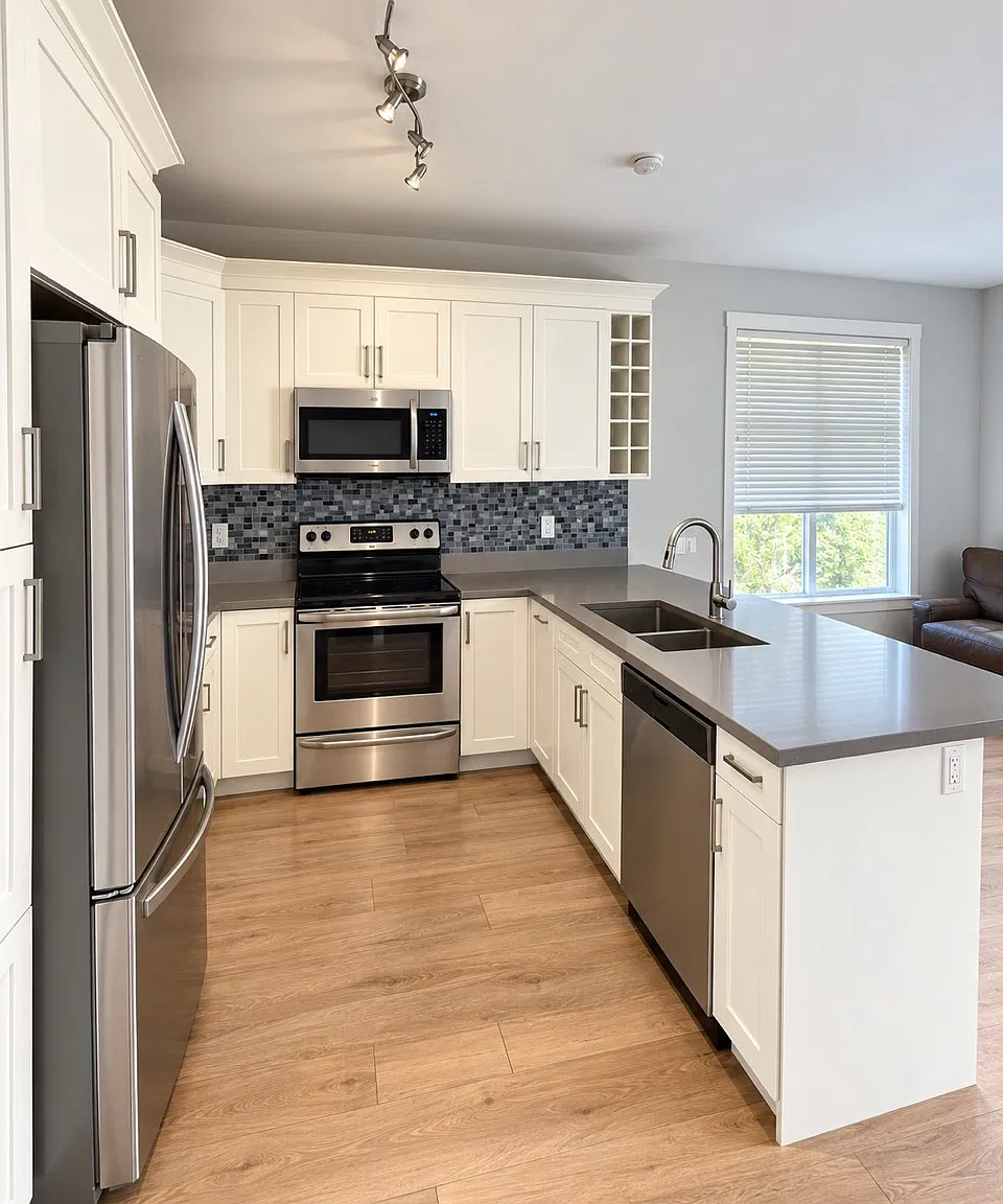 4 bed, 3.5 bath, 1700 sqft, $3,500 — Photo 3
