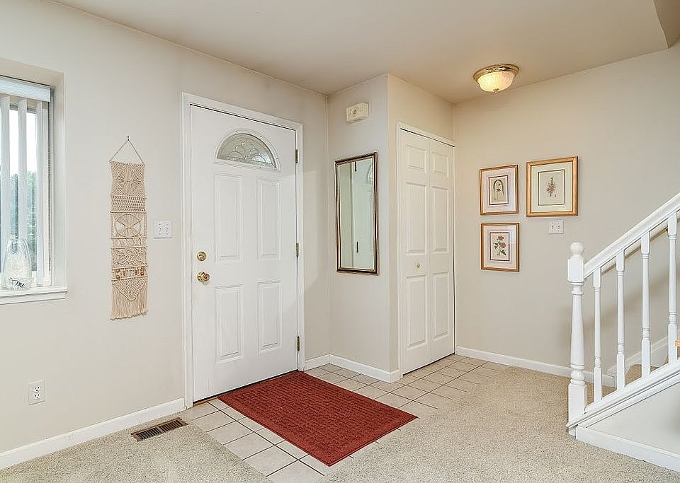 18317 Jamestown Cir, Northville, MI 48168 Zillow