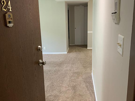 4th image of 1643 Summer Run Dr Unit 24