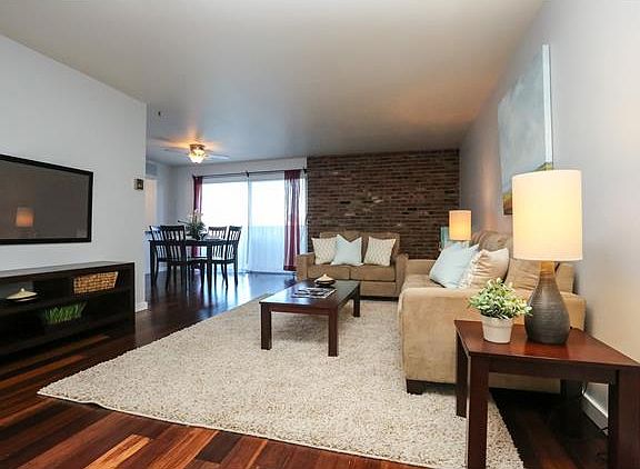 2nd image of 700 N Washington St APT 409