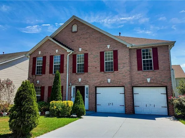 2760 Rusticwood Dr, Snellville, GA 30078