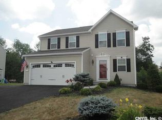 43 Silversides Way, Baldwinsville, NY 13027