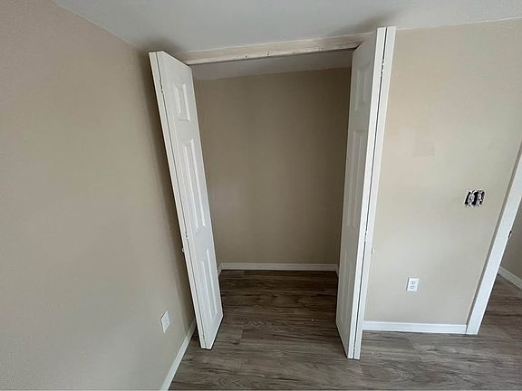 3rd image of 5680 28th St N APT 1