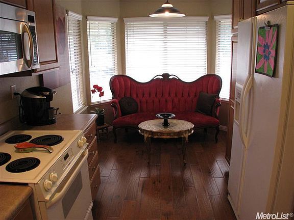 4th image of 5627 Delano Way