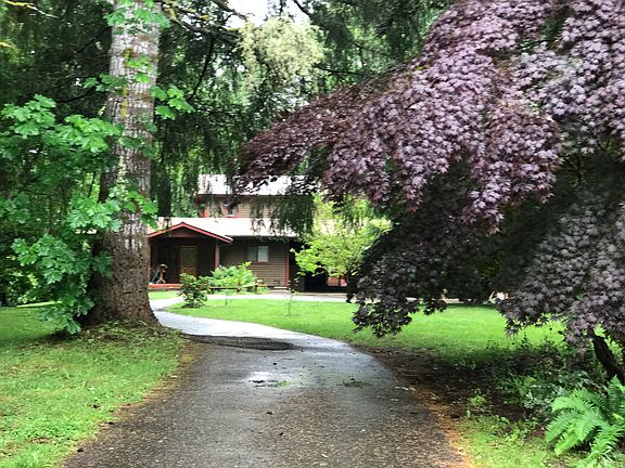 Driveway to Unit 1