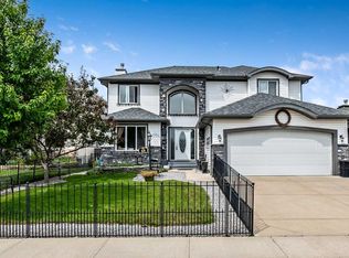 43 Sheep River Hts, Okotoks, AB T1S2A1