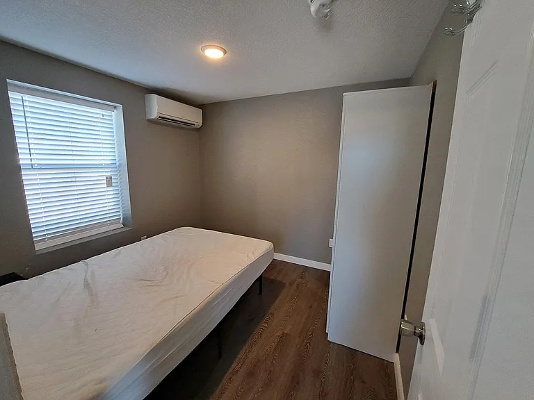 175 W 7th Ave #1 — Photo 7