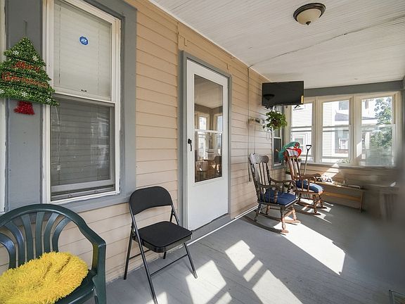 4th image of 102-104 Cambridge St