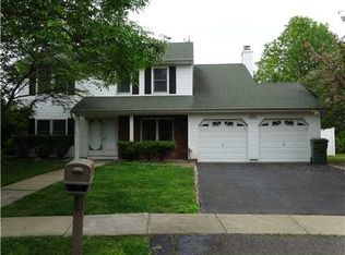 14 Clemmens Ct, Edison, NJ 08820