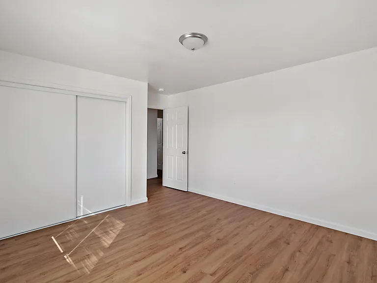 2642 35th Ave #C — Photo 11