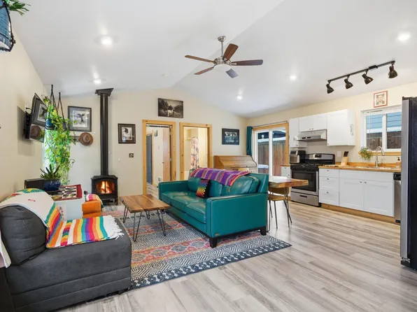 1210 Spruce St, Sandpoint, ID 83864