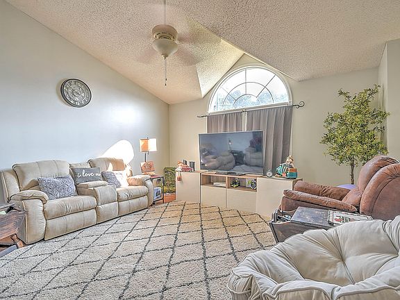 3rd image of 169 Ashley Dr