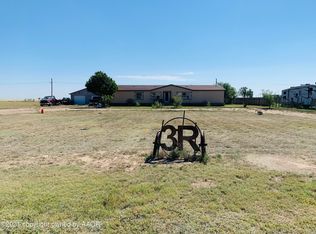 519 S Spruce St, Stratford, TX 79084