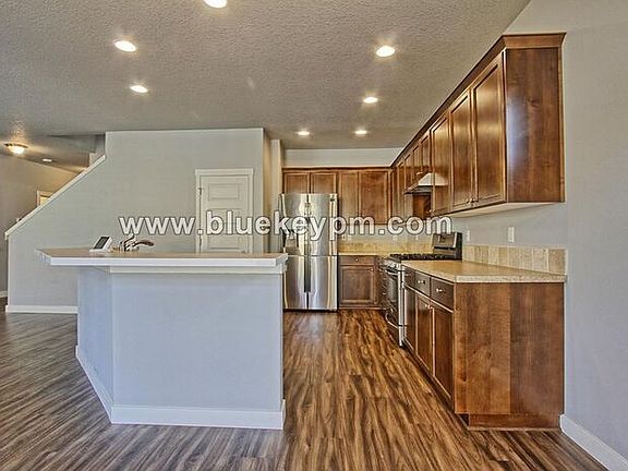 5th image of 5720 NE 47th St