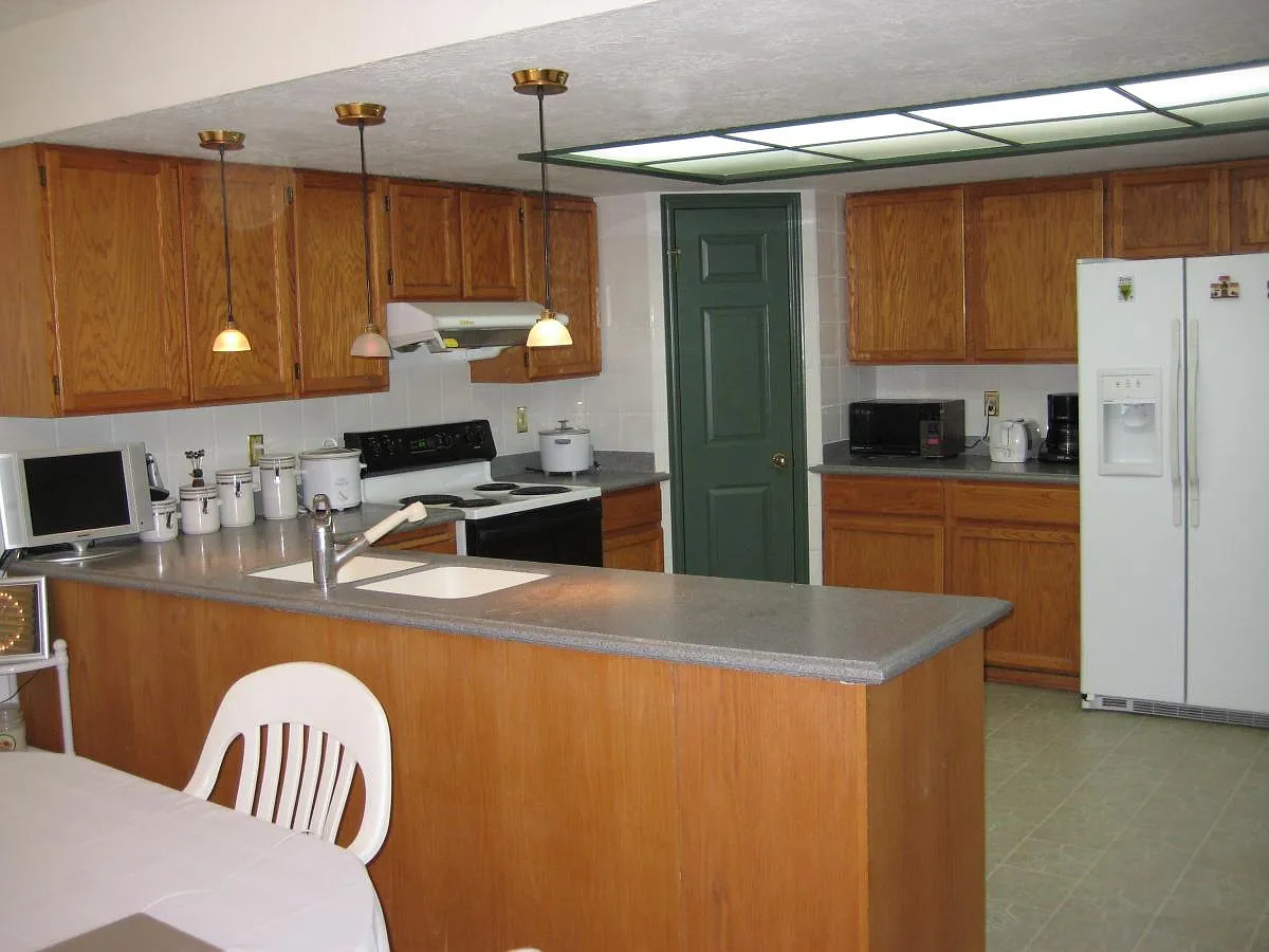 1 bed, 1400 sqft, $880 — Photo 2