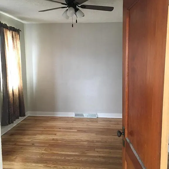4138 Lake St #3 — Photo 6
