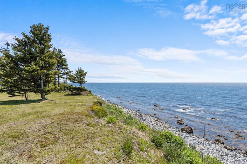 80 Pierce Point Rd, Queens, NS - More