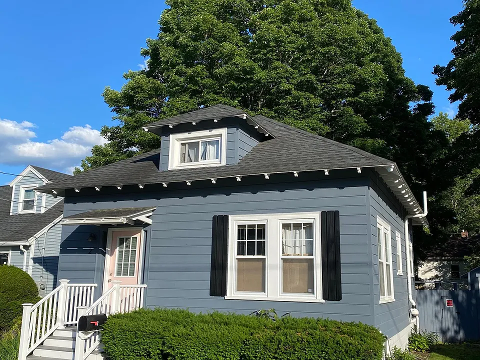 2 Marshall Ave
