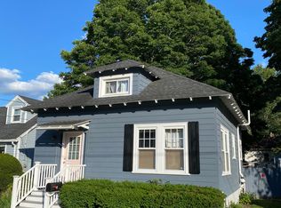 2 Marshall Ave, Lowell, MA 01851